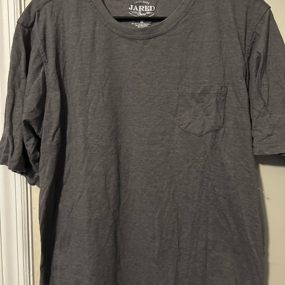 Red Men's Charcoal Short Sleeve Tee
